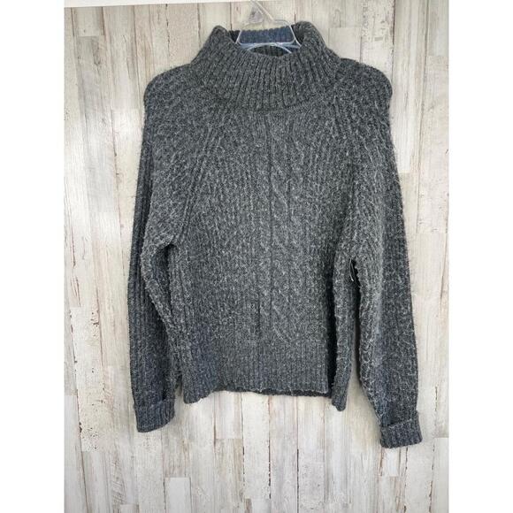 1. State Gray Cable Knit Turtleneck Sweater Long Sleeves Keyhole Back Size S - Picture 2 of 11